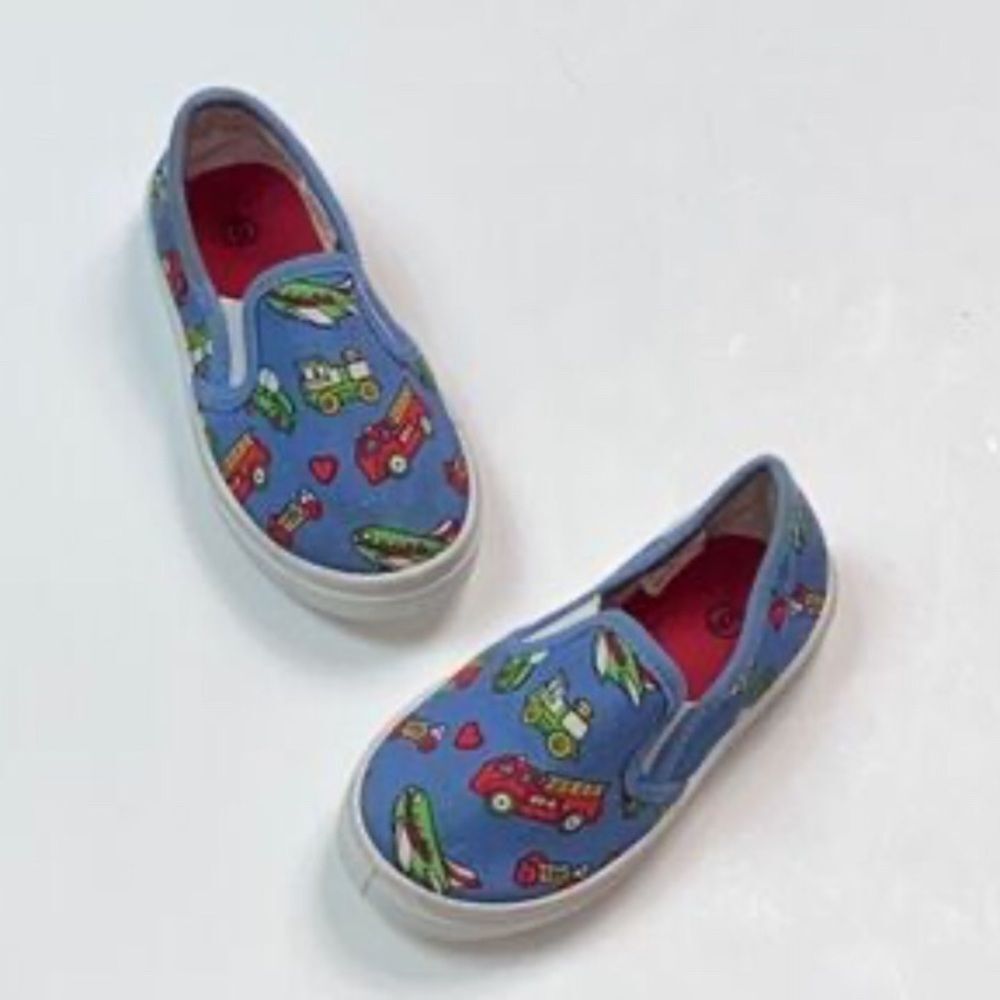 Kids Blue Slip-On Shoes with Fire Truck Design Size 6 ‼️FINAL‼️💲